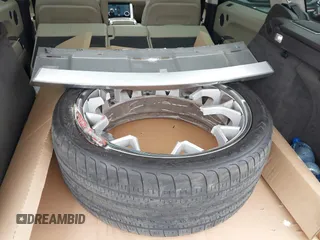 2016 Land Rover Range Rover Sport HSE с VIN SALWR2VF2GA651068, выставлен на аукционе IAAI как лот 42302610 с пробегом 98 782 миль миль и . История ставок и продаж доступна на DreamBid. Изображение 12.