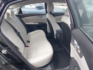 2022 Kia Forte LXS z VIN 3KPF24AD8NE419189, wystawiony jako IAAI lot #41983931 z przebiegiem 120 000 mil mil oraz . Historia ofert i sprzedaży dostępna na DreamBid. Obrazek 8.