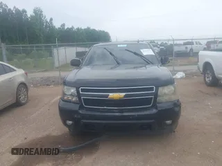 2007 Chevrolet Tahoe LT z VIN 1GNFK13097R132998, wystawiony jako IAAI lot #42257393 z przebiegiem 288 126 mil mil oraz . Historia ofert i sprzedaży dostępna na DreamBid. Obrazek 11.