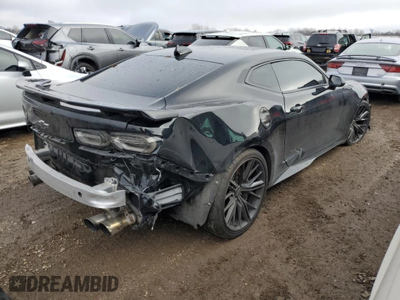 2021 Chevrolet Camaro ZL1 with VIN 1G1FK1R61M0100933, listed as a Copart auction lot 86644354 with 19,933 mi miles and Salvage Title. Bid and sale history available at carsss.com. Image 3.