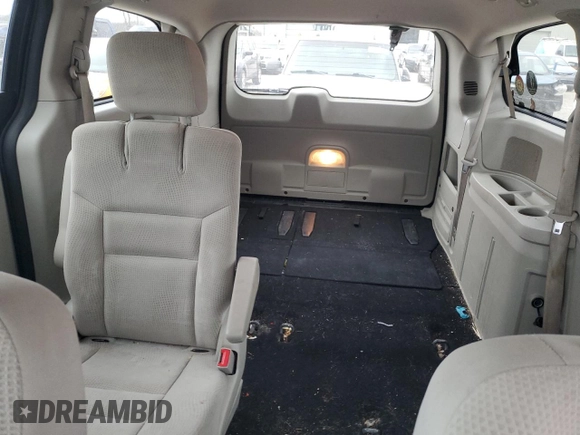 2017 Dodge Grand Caravan SE with VIN 2C4RDGBG3HR741842, listed as a Copart auction lot 49535695 with 211,169 mi miles and Clean Title. Bid and sale history available at DreamBid. Image 10.