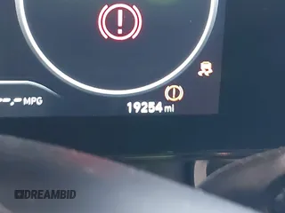 2023 Hyundai Elantra Limited z VIN KMHLN4AJ9PU052528, wystawiony jako IAAI lot #42412356 z przebiegiem 19 254 mil mil oraz . Historia ofert i sprzedaży dostępna na DreamBid. Obrazek 16.