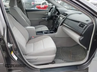 2015 Toyota Camry XLE with VIN 4T4BF1FK5FR483736, listed as a IAAI auction lot 41933106 with 104,468 mi miles. Bid and sale history available at carsss.com. Image 5.