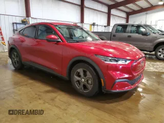 2022 Ford Mustang Mach-E Select z VIN 3FMTK1SS9NMA47670, wystawiony jako Copart lot #57045525 z przebiegiem 23 061 mil mil oraz Szkoda całkowita • Salvage title. Historia ofert i sprzedaży dostępna na DreamBid. Obrazek 4.