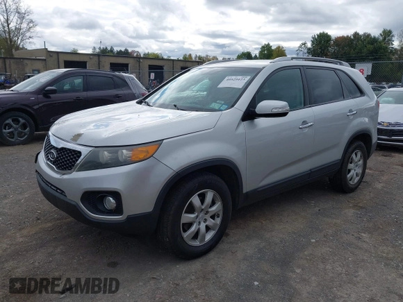 2011 Kia Sorento LX with VIN 5XYKT3A14BG050650, listed as a IAAI auction lot 40529423 with 53,301 mi miles. Bid and sale history available at carsss.com. Image 17.