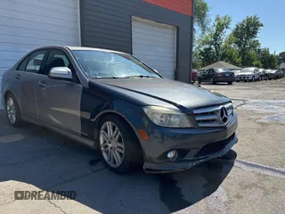 2009 Mercedes-Benz C 300 Sport z VIN WDDGF81X19R071486, wystawiony jako Copart lot #57711575 z przebiegiem 188 430 mil mil oraz Czysty tytuł • Clean title. Historia ofert i sprzedaży dostępna na DreamBid. Obrazek 1.