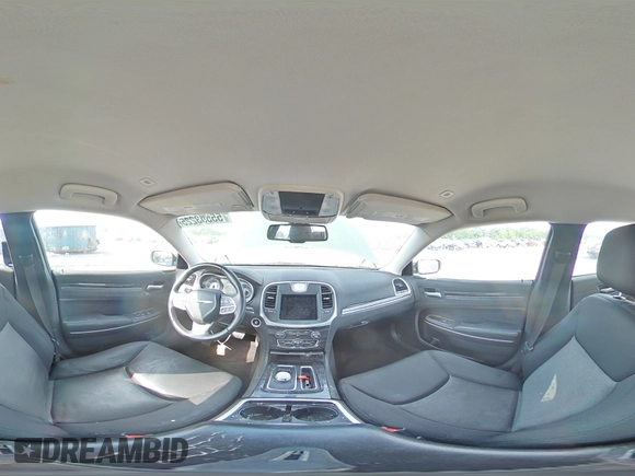 2018 Chrysler 300 Touring L z VIN 2C3CCAAG4JH340405, wystawiony jako Copart lot #55503225 z przebiegiem Nie podano mil oraz Szkody całkowita. Historia ofert i sprzedaży dostępna na DreamBid. Obrazek 14.