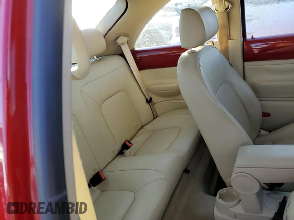 2008 Volkswagen Beetle S with VIN 3VWRW31CX8M500141, listed as a Copart auction lot 86244054 with 118,553 mi miles and Salvage Title. Bid and sale history available at DreamBid. Image 10.