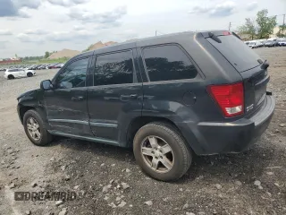 2007 Jeep Grand Cherokee Laredo z VIN 1J8GR48K47C681735, wystawiony jako Copart lot #59006435 z przebiegiem 195 517 mil mil oraz Nie do naprawy • Non repairable. Historia ofert i sprzedaży dostępna na DreamBid. Obrazek 2.