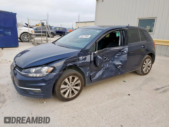 2018 Volkswagen Golf S z VIN 3VWG17AU1JM263597, wystawiony jako Copart lot #54077065 z przebiegiem 63 550 mil mil oraz Szkoda całkowita • Salvage title. Historia ofert i sprzedaży dostępna na DreamBid. Obrazek 1.