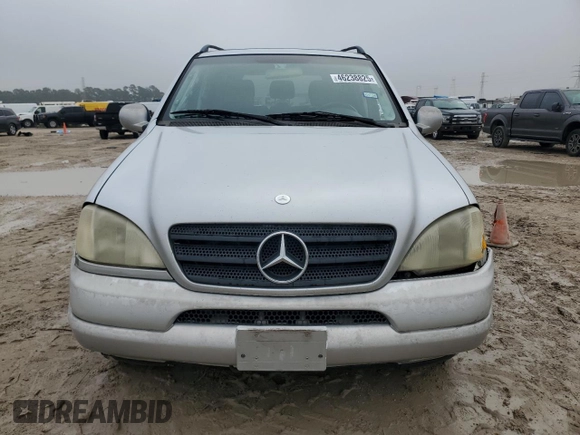 2000 Mercedes-Benz M 320/430/500 z VIN 4JGAB54E8YA214902, wystawiony jako Copart lot #46238825 z przebiegiem Nie podano mil oraz Szkoda całkowita • Salvage title. Historia ofert i sprzedaży dostępna na DreamBid. Obrazek 5.