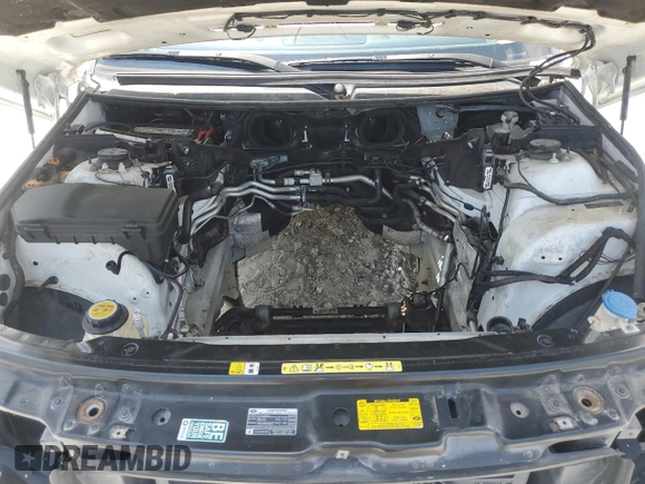 2012 Land Rover Range Rover SC Autobiography with VIN SALMP1E45CA369698, listed as a Copart auction lot 65983495 with 84,438 mi miles and Salvage title. Bid and sale history available at DreamBid. Image 12.