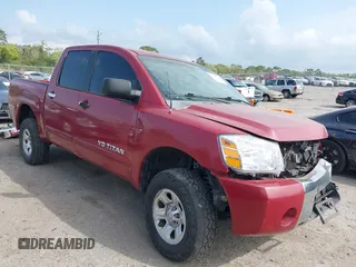 2006 Nissan Titan LE z VIN 1N6BA07A56N569827, wystawiony jako IAAI lot #41875281 z przebiegiem 218 973 mil mil oraz . Historia ofert i sprzedaży dostępna na DreamBid. Obrazek 1.