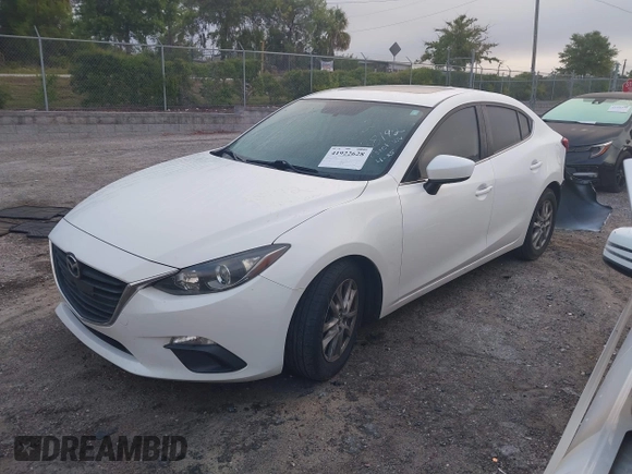 2014 Mazda 3 i Grand Touring with VIN JM1BM1W72E1122173, listed as a IAAI auction lot 41922628 with 118,772 mi miles and . Bid and sale history available at carsss.com. Image 2.