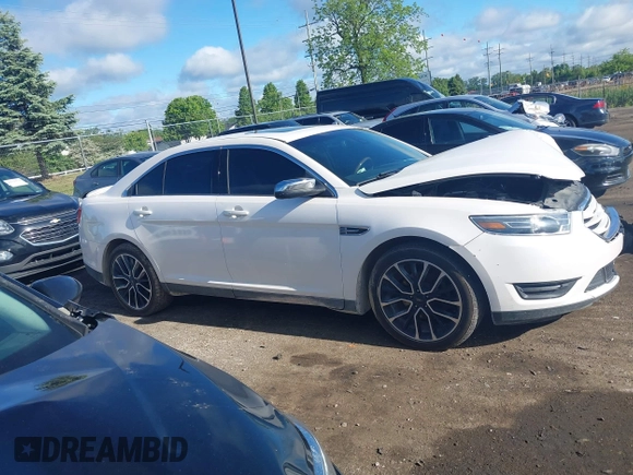 2017 Ford Taurus Limited z VIN 1FAHP2J85HG115863, wystawiony jako IAAI lot #42336857 z przebiegiem 152 890 mil mil oraz . Historia ofert i sprzedaży dostępna na DreamBid. Obrazek 13.