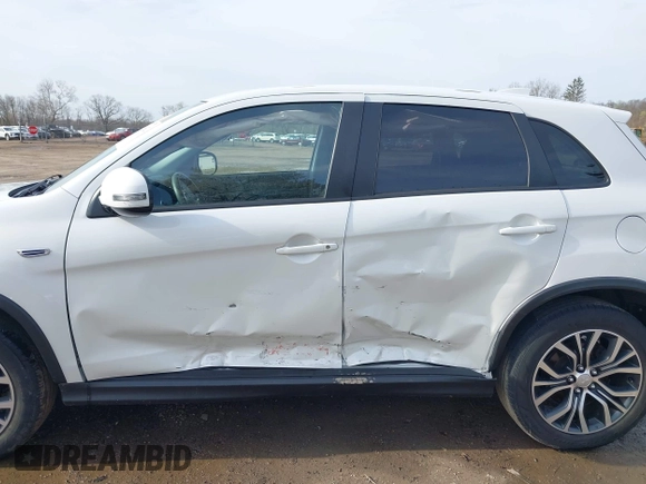 2019 Mitsubishi Outlander ES z VIN JA4AP3AU6KU018494, wystawiony jako IAAI lot #42026362 z przebiegiem 41 146 mil mil oraz . Historia ofert i sprzedaży dostępna na DreamBid. Obrazek 6.