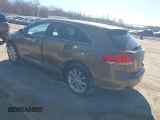 2009 Toyota Venza with VIN 4T3ZE11AX9U002174, listed as a IAAI auction lot 41901031 with 230,619 mi miles. Bid and sale history available at carsss.com. Image 3.