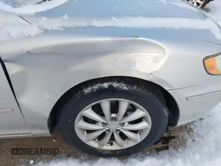 2006 Hyundai Azera SE with VIN KMHFC46F46A093575, listed as a IAAI auction lot 41259753 with 164,453 mi miles and . Bid and sale history available at DreamBid. Image 6.