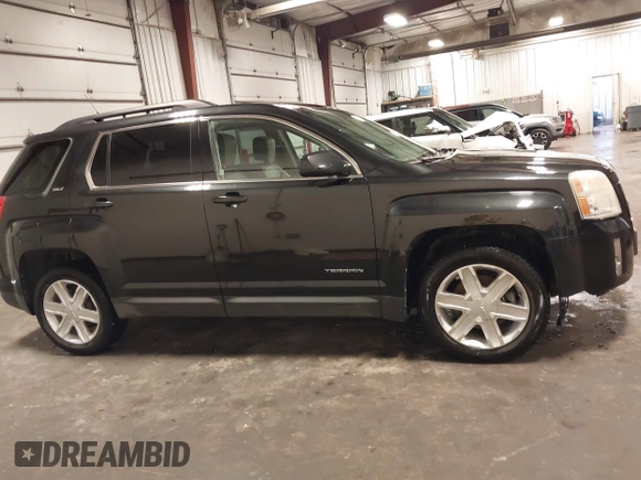 2011 GMC Terrain SLT-1 z VIN 2CTALUEC2B6472429, wystawiony jako IAAI lot #42604083 z przebiegiem 187 766 mil mil oraz . Historia ofert i sprzedaży dostępna na DreamBid. Obrazek 14.