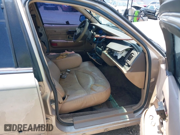 1997 Mercury Grand Marquis LS with VIN 2MELM75W3VX707138, listed as a IAAI auction lot 40055743 with 198,489 mi miles and . Bid and sale history available at DreamBid. Image 5.
