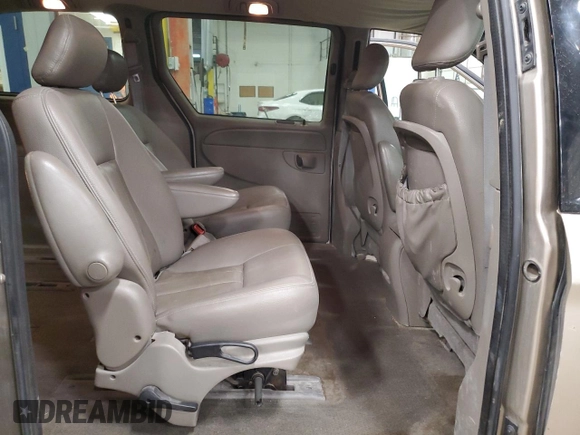 2004 Chrysler Town & Country Touring with VIN 2C4GP54L34R586409, listed as a Copart auction lot 49818705 with 149,501 mi miles and Salvage Title. Bid and sale history available at DreamBid. Image 11.