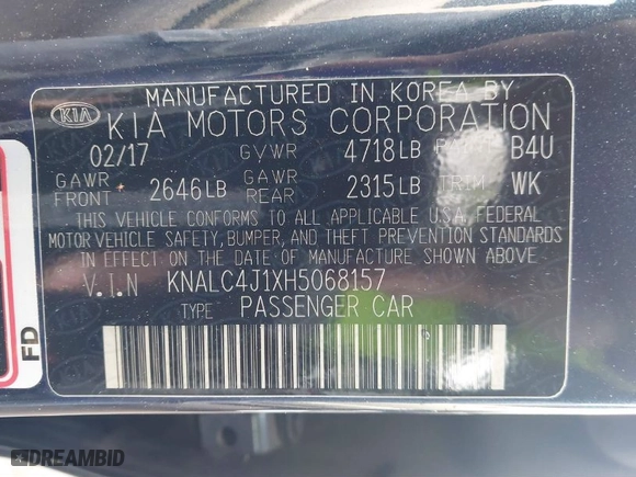 2017 Kia Cadenza Premium with VIN KNALC4J1XH5068157, listed as a IAAI auction lot 41646443 with 98,608 mi miles. Bid and sale history available at carsss.com. Image 9.