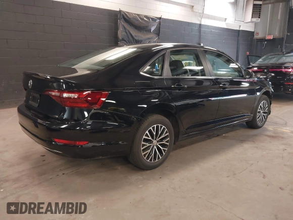 2021 Volkswagen Jetta S with VIN 3VWC57BU6MM086065, listed as a IAAI auction lot 42551694 with 16,472 mi miles and . Bid and sale history available at DreamBid. Image 4.
