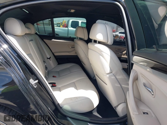 2015 BMW 5 Series 550i with VIN WBAKN9C5XFD961631, listed as a IAAI auction lot 42248127 with 30,821 mi miles and . Bid and sale history available at DreamBid. Image 8.