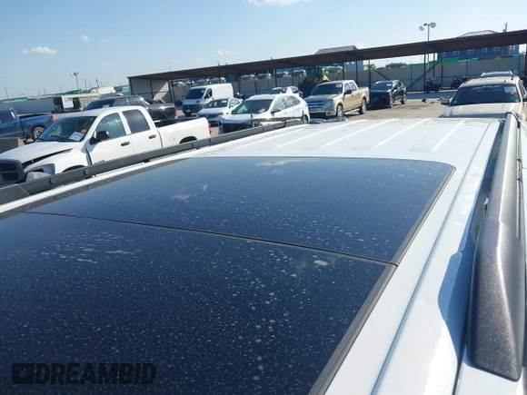 2023 Ford Expedition Max XLT z VIN 1FMJK1H82PEA62734, wystawiony jako IAAI lot #42075156 z przebiegiem 23 926 mil mil oraz . Historia ofert i sprzedaży dostępna na DreamBid. Obrazek 18.