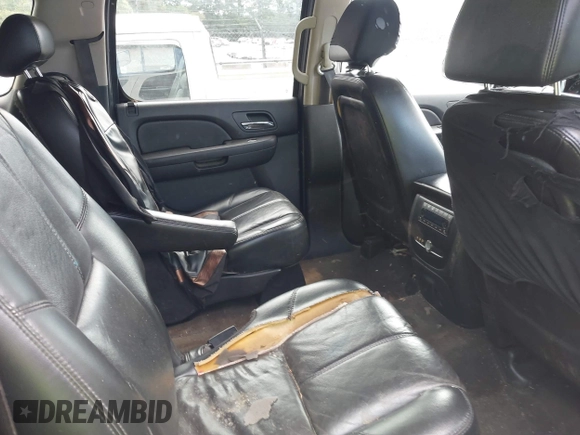 2007 Chevrolet Suburban LTZ with VIN 3GNFK16347G230066, listed as a IAAI auction lot 42183962 with Not Provided miles. Bid and sale history available at carsss.com. Image 8.