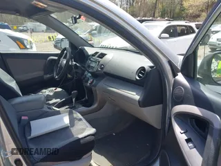 2006 Toyota RAV4 with VIN JTMBD33VX65024033, listed as a IAAI auction lot 42145819 with 155,886 mi miles. Bid and sale history available at carsss.com. Image 5.