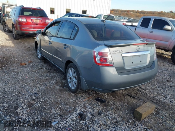 2011 Nissan Sentra SR with VIN 3N1AB6AP0BL620594, listed as a IAAI auction lot 40940532 with 166,721 mi miles and . Bid and sale history available at DreamBid. Image 3.