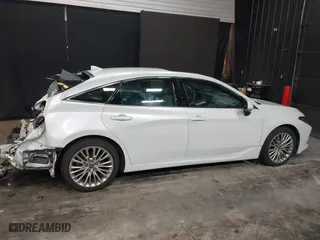 2022 Toyota Avalon Limited with VIN 4T1DZ1FBXNU076021, listed as a IAAI auction lot 41152637 with 43,265 mi miles. Bid and sale history available at carsss.com. Image 13.