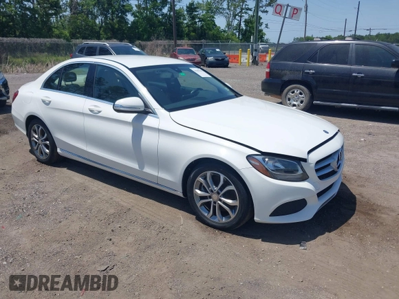 2015 Mercedes-Benz C 300 z VIN 55SWF4JB1FU075766, wystawiony jako IAAI lot #42299603 z przebiegiem 119 589 mil mil oraz . Historia ofert i sprzedaży dostępna na DreamBid. Obrazek 1.