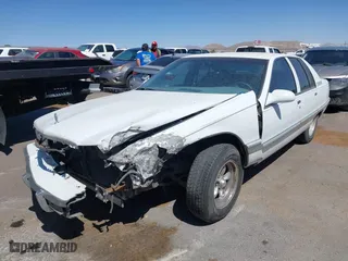1996 Buick Roadmaster Collectors Edition with VIN 1G4BN52P3TR407775, listed as a IAAI auction lot 41831605 with 100,680 mi miles. Bid and sale history available at carsss.com. Image 17.
