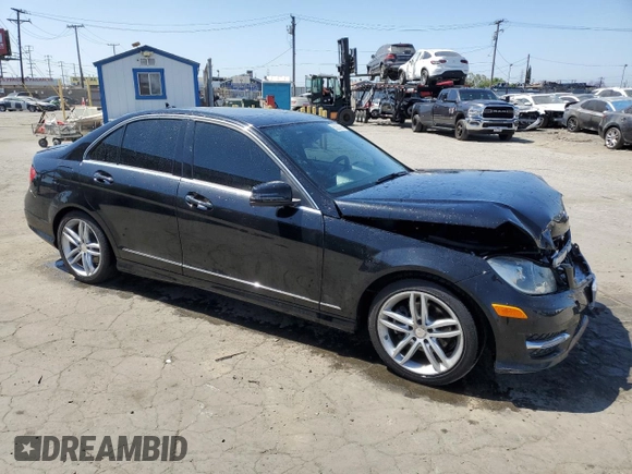 2013 Mercedes-Benz C 250 Sport with VIN WDDGF4HB1DA879444, listed as a Copart auction lot 58030695 with 114,789 mi miles and Salvage title. Bid and sale history available at DreamBid. Image 4.