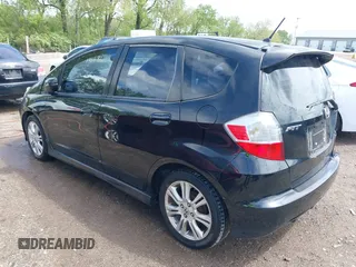 2010 Honda Fit Sport with VIN JHMGE8H62AS005583, listed as a IAAI auction lot 41540840 with 176,687 mi miles and . Bid and sale history available at DreamBid. Image 3.