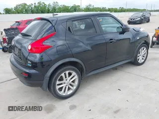 2013 Nissan Juke S with VIN JN8AF5MR6DT225931, listed as a IAAI auction lot 42138299 with 104,970 mi miles. Bid and sale history available at carsss.com. Image 4.