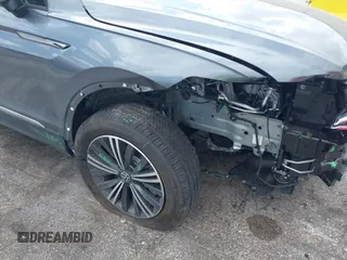 2024 Volkswagen Tiguan Wolfsburg Edition z VIN 3VV6B7AX3RM228613, wystawiony jako IAAI lot #41904996 z przebiegiem 3 129 mil mil oraz . Historia ofert i sprzedaży dostępna na DreamBid. Obrazek 6.