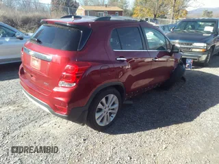 2018 Chevrolet Trax Premier with VIN 3GNCJRSB4JL176333, listed as a IAAI auction lot 40914154 with 66,689 mi miles. Bid and sale history available at carsss.com. Image 4.