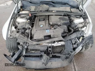 2008 BMW 3 Series 335xi z VIN WBAVD53548A010290, wystawiony jako Copart lot #84556844 z przebiegiem 100 758 mil mil oraz Szkoda całkowita • Salvage title. Historia ofert i sprzedaży dostępna na DreamBid. Obrazek 11.