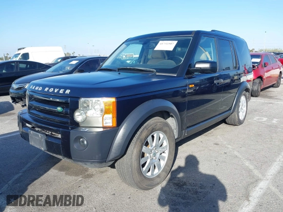 2006 Land Rover LR3 SE with VIN SALAD25416A363516, listed as a IAAI auction lot 41732507 with 132,625 mi miles. Bid and sale history available at carsss.com. Image 2.