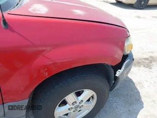 2006 Ford Escape XLS with VIN 1FMYU02Z06KB10283, listed as a IAAI auction lot 42208599 with 199,589 mi miles and . Bid and sale history available at DreamBid. Image 12.