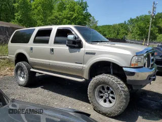 2004 Ford Excursion Limited with VIN 1FMSU43P44EC04527, listed as a Copart auction lot 54671115 with 204,509 mi miles and Clean Title. Bid and sale history available at DreamBid. Image 4.