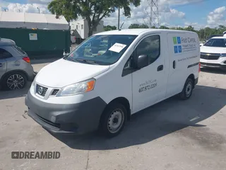 2015 Nissan NV200 SV z VIN 3N6CM0KN2FK710073, wystawiony jako IAAI lot #42267598 z przebiegiem 57 329 mil mil oraz . Historia ofert i sprzedaży dostępna na DreamBid. Obrazek 2.