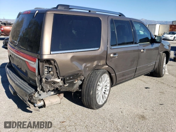 2016 Lincoln Navigator Reserve with VIN 5LMJJ2LT5GEL07236, listed as a Copart auction lot 46945745 with 25,431 mi miles and Salvage title. Bid and sale history available at DreamBid. Image 3.