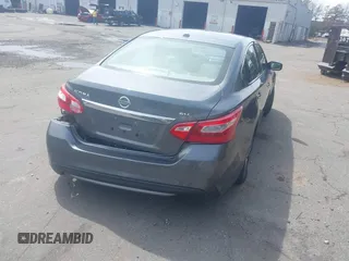 2017 Nissan Altima SV with VIN 1N4AL3AP8HC186315, listed as a IAAI auction lot 41967623 with 89,199 mi miles and . Bid and sale history available at carsss.com. Image 4.