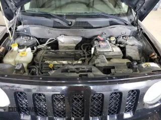 2016 Jeep Patriot Sport SE z VIN 1C4NJPBA4GD527530, wystawiony jako Copart lot #55836515 z przebiegiem 133 049 mil mil oraz Czysty tytuł • Clean title. Historia ofert i sprzedaży dostępna na DreamBid. Obrazek 11.