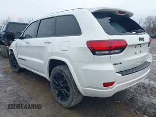 2017 Jeep Grand Cherokee Altitude with VIN 1C4RJFAG9HC946689, listed as a IAAI auction lot 41994538 with 123,339 mi miles and . Bid and sale history available at DreamBid. Image 3.