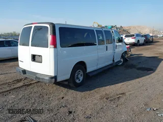 2020 Chevrolet Express Passenger LT z VIN 1GAZGPFG3L1177956, wystawiony jako IAAI lot #42084384 z przebiegiem 76 879 mil mil oraz . Historia ofert i sprzedaży dostępna na DreamBid. Obrazek 4.